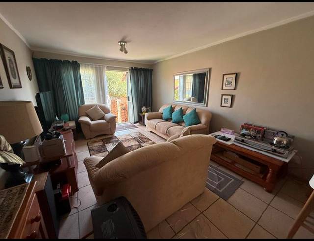 2 BEDROOM APARTMENT FOR SALE IN THE REEDS